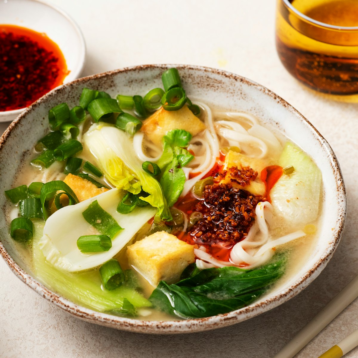 Miso-nuudelikeitto