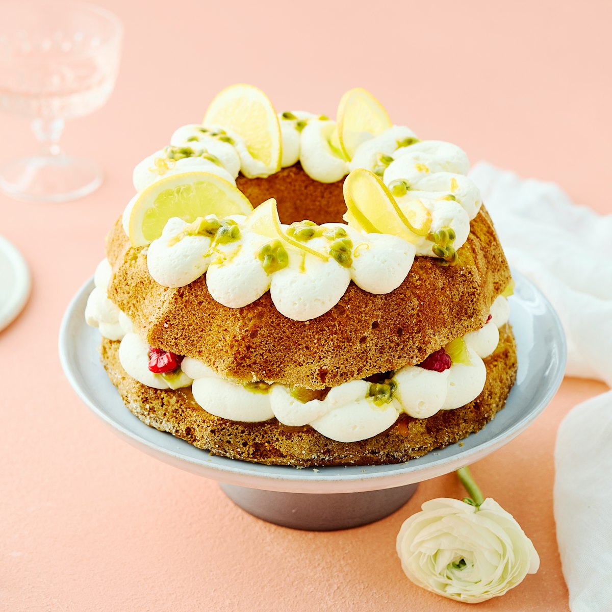 Täytetty appelsiinikakku